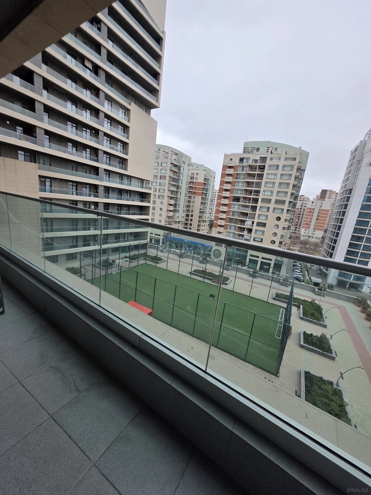 Satılır 3 otaqlı mənzil 100 m²