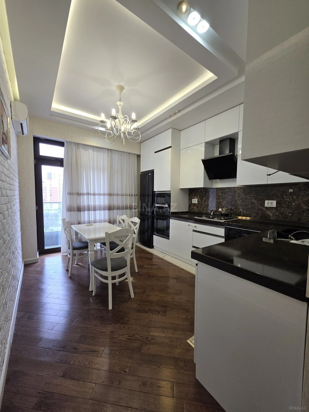 Satılır 3 otaqlı mənzil 100 m²