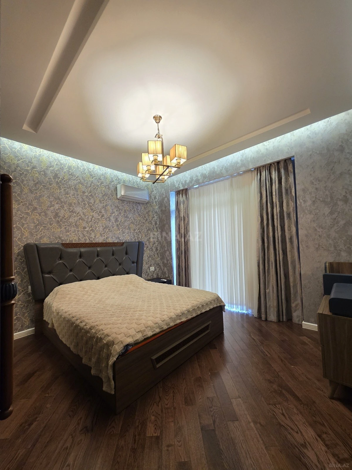Satılır 3 otaqlı mənzil 100 m²