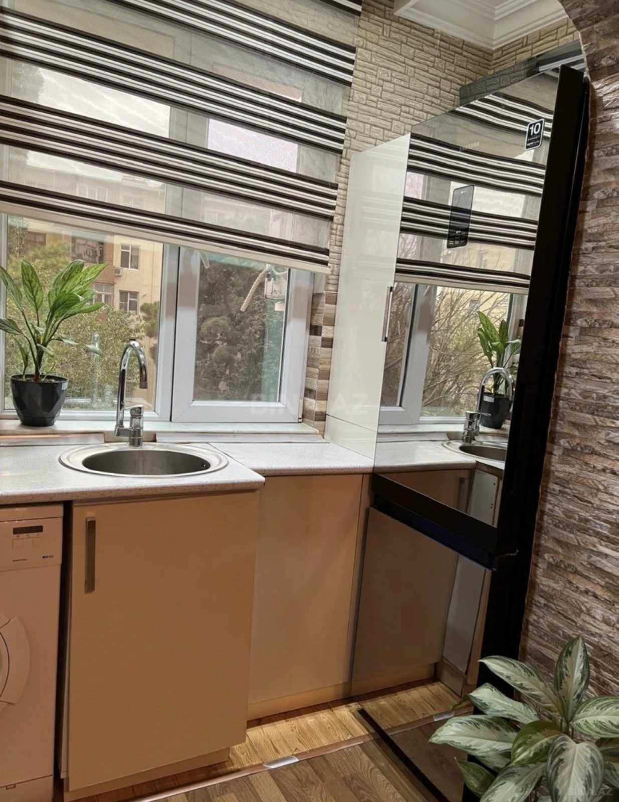 Satılır 2 otaqlı mənzil 42 m²