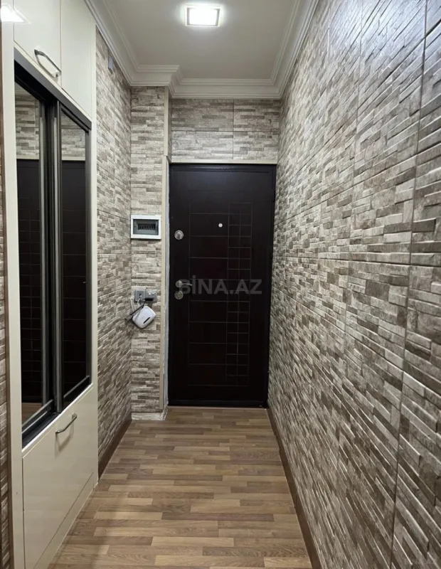 Satılır 2 otaqlı mənzil 42 m²