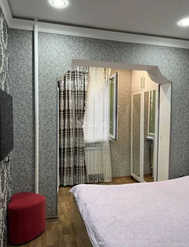 Satılır 2 otaqlı mənzil 42 m²