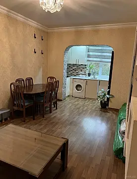 Satılır 2 otaqlı mənzil 42 m²