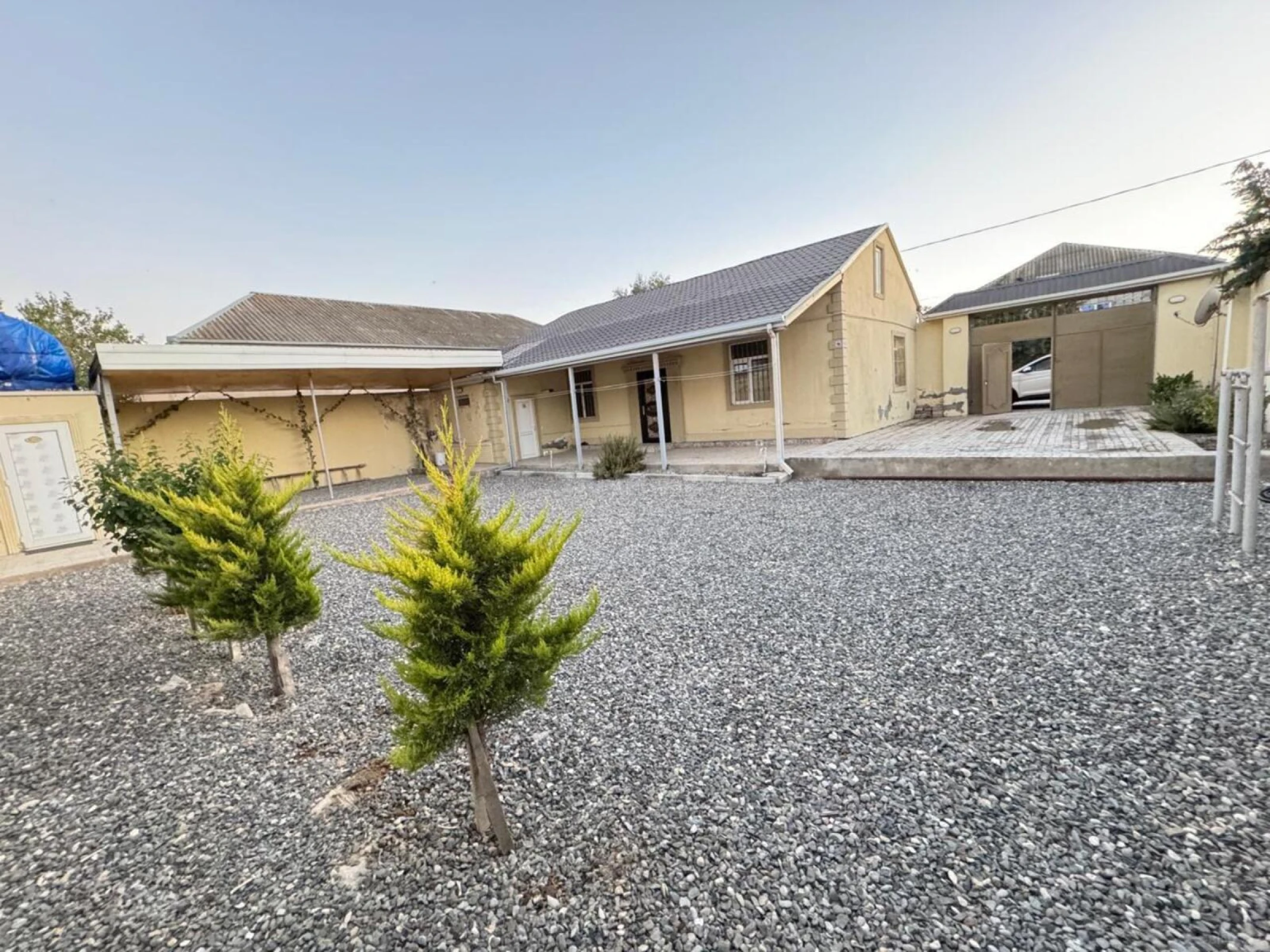 Satılır 3 otaqlı həyət evi 100 m²