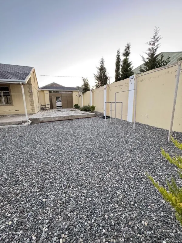 Satılır 3 otaqlı həyət evi 100 m²