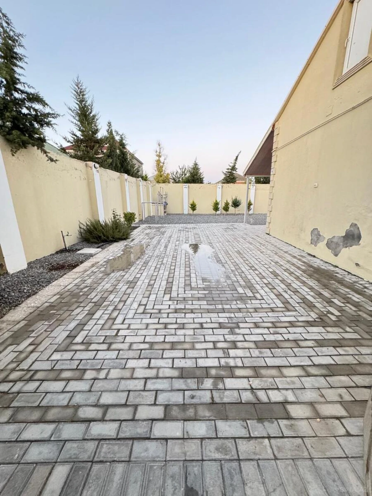 Satılır 3 otaqlı həyət evi 100 m²