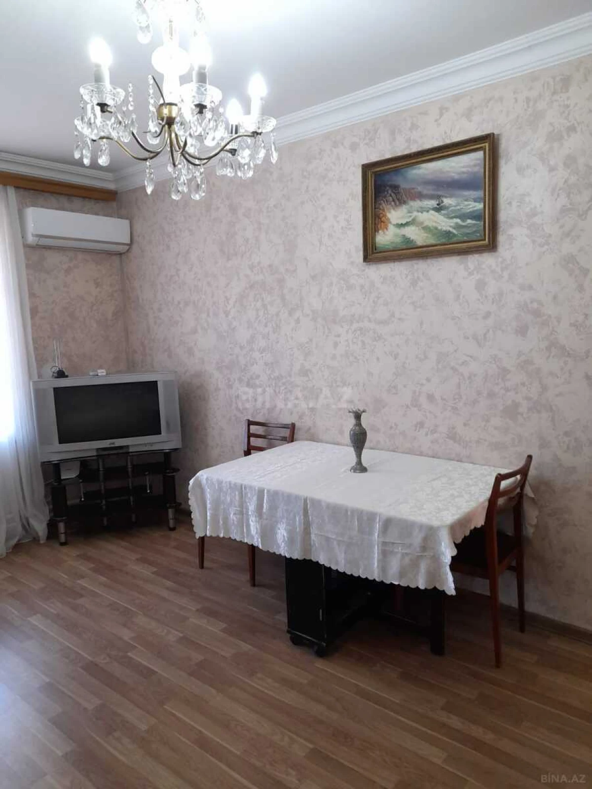 Kirayə verilir 2 otaqlı mənzil 60 m²