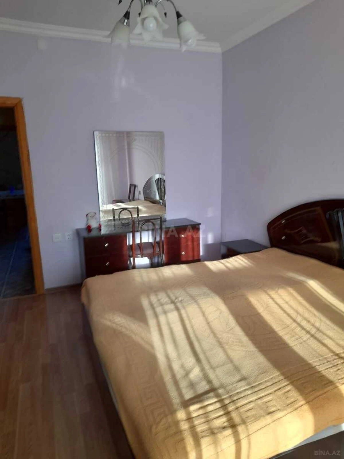 Kirayə verilir 2 otaqlı mənzil 60 m²