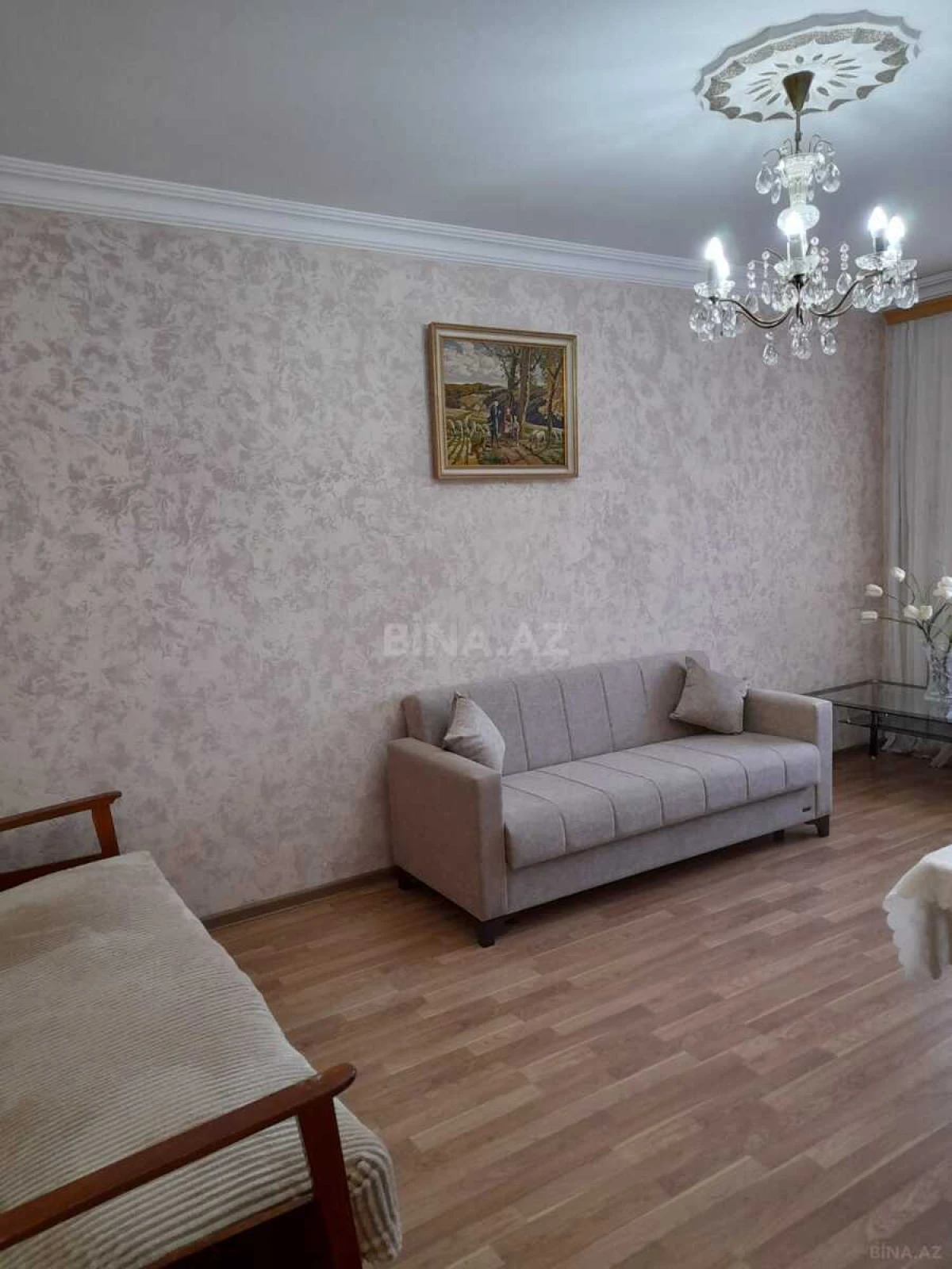 Kirayə verilir 2 otaqlı mənzil 60 m²