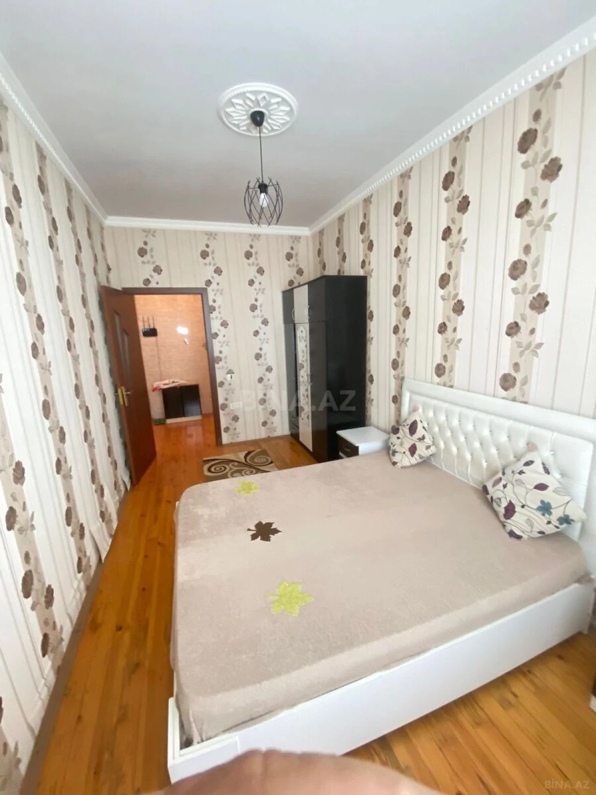 Kirayə verilir 2 otaqlı mənzil 80 m²