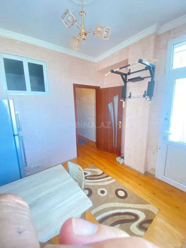 Kirayə verilir 2 otaqlı mənzil 80 m²