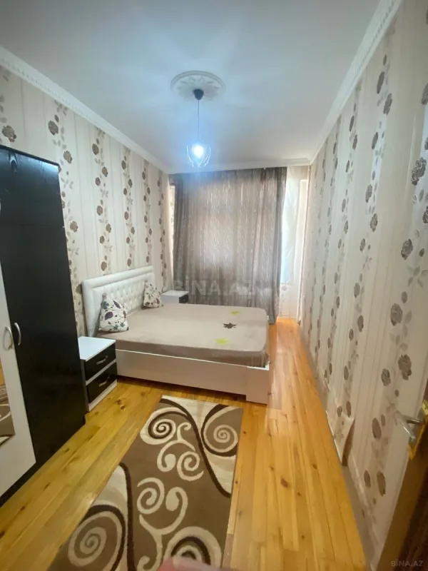 Kirayə verilir 2 otaqlı mənzil 80 m²