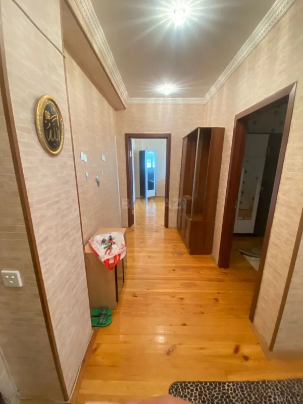 Kirayə verilir 2 otaqlı mənzil 80 m²