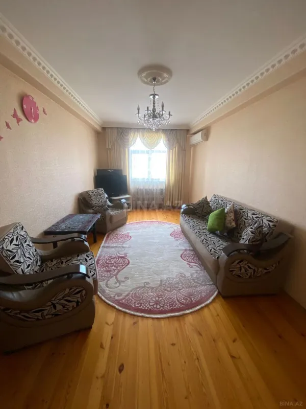 Kirayə verilir 2 otaqlı mənzil 80 m²