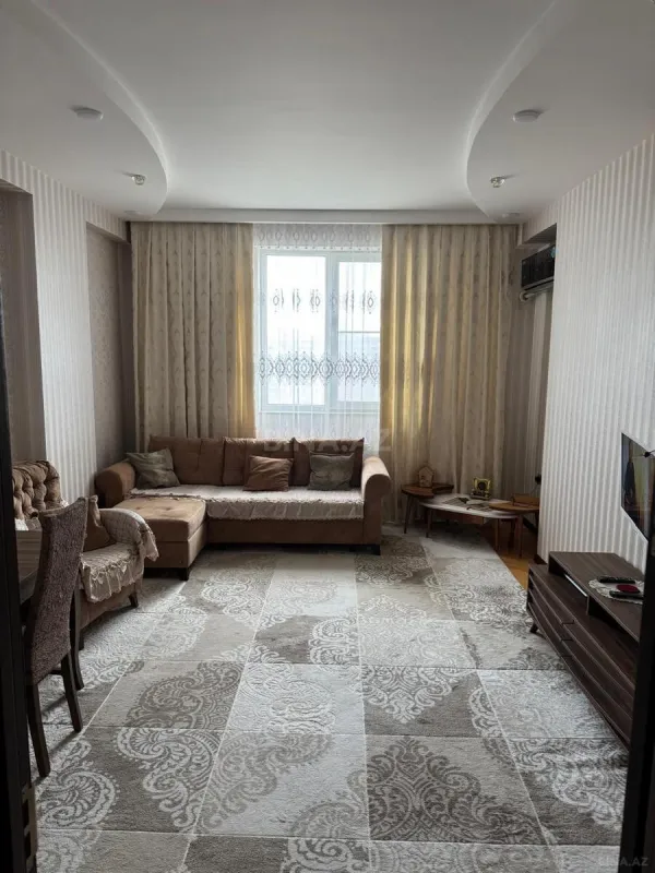 Satılır 3 otaqlı mənzil 120 m²