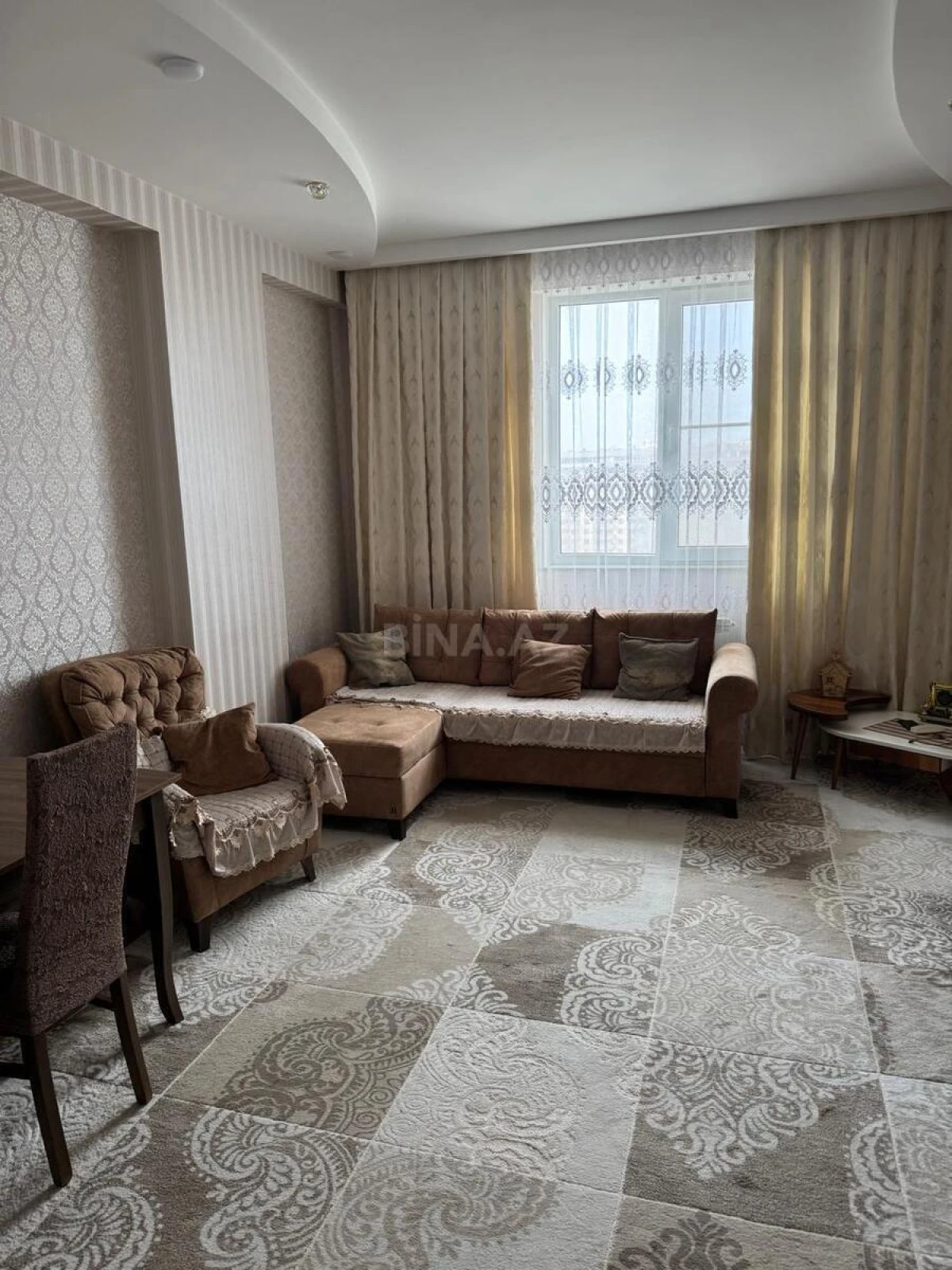 Satılır 3 otaqlı mənzil 120 m²