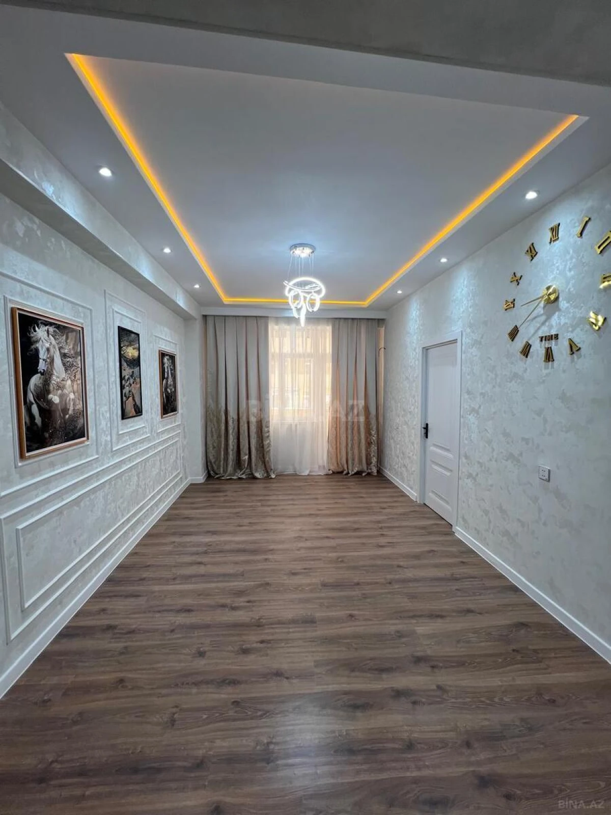 Satılır 2 otaqlı mənzil 61 m²