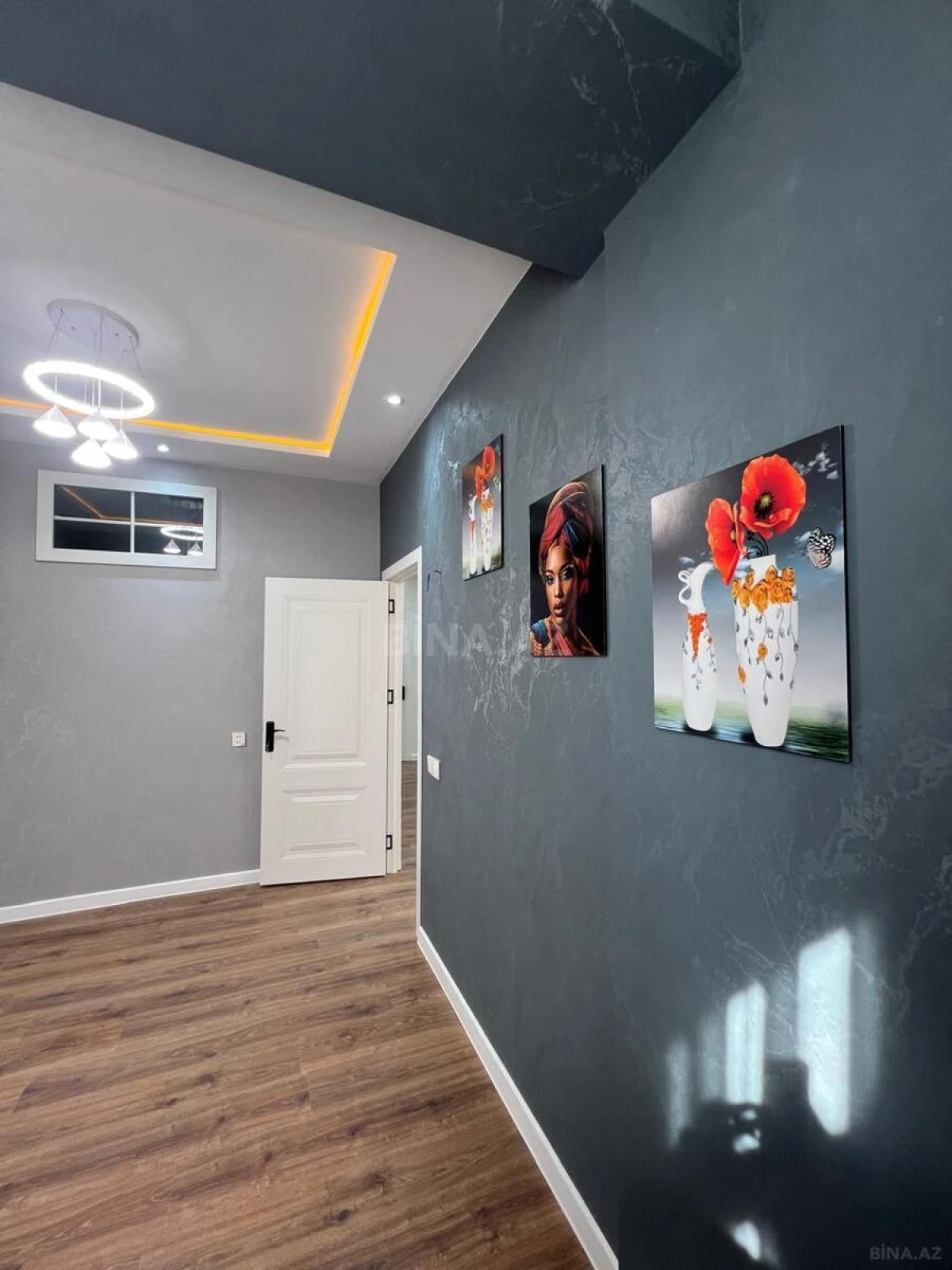 Satılır 2 otaqlı mənzil 61 m²