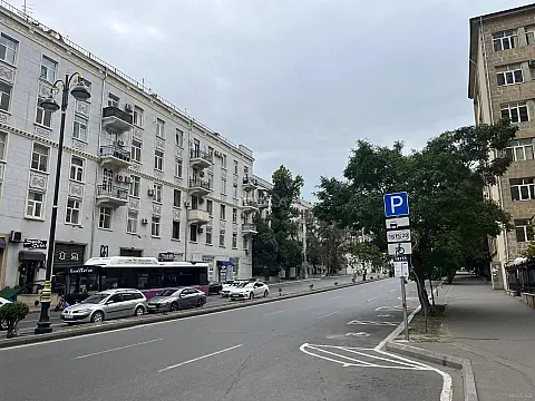 Satılır 3 otaqlı mənzil 120 m²