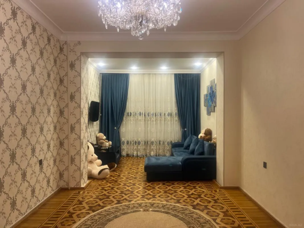 Satılır 3 otaqlı mənzil 120 m²