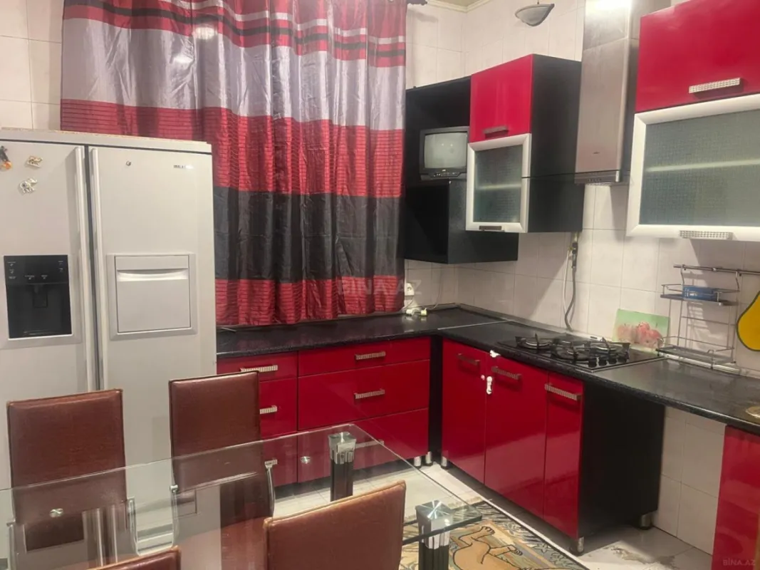Satılır 3 otaqlı mənzil 120 m²