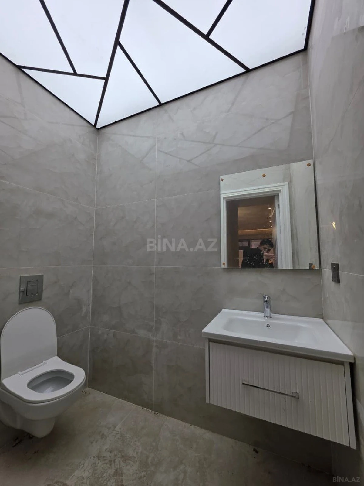 Satılır obyekt 60 m²