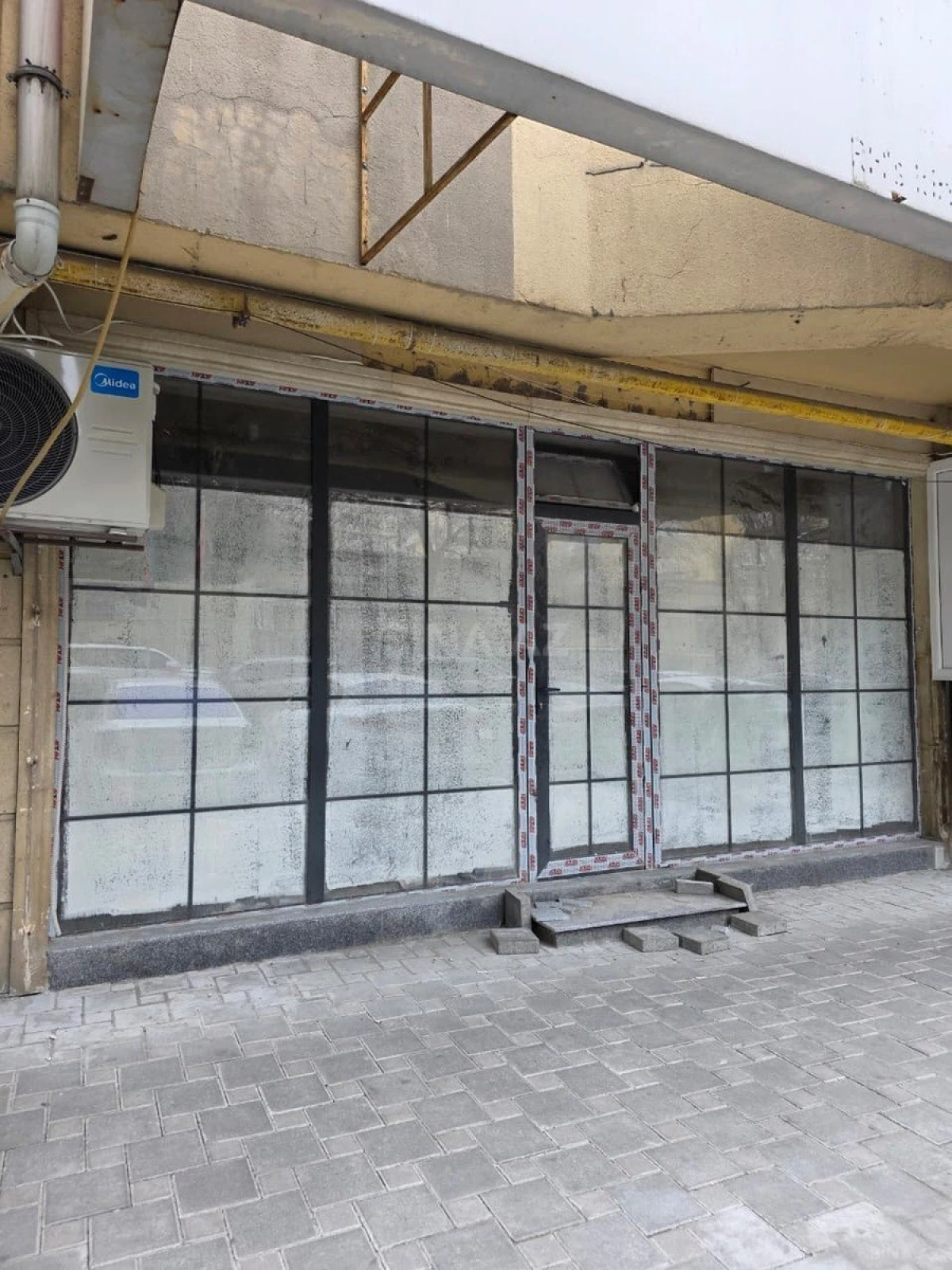 Satılır obyekt 60 m²