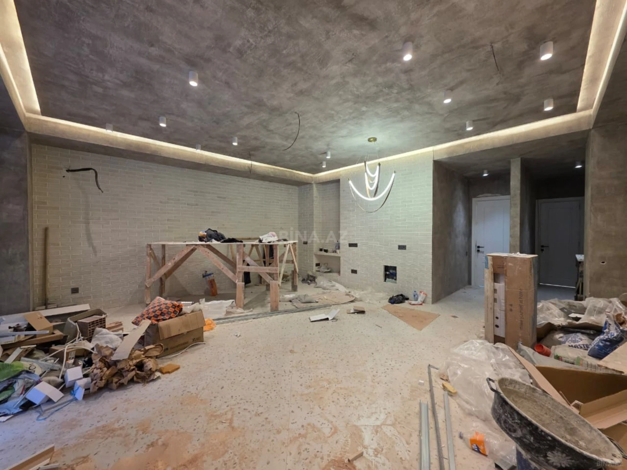 Satılır obyekt 60 m²