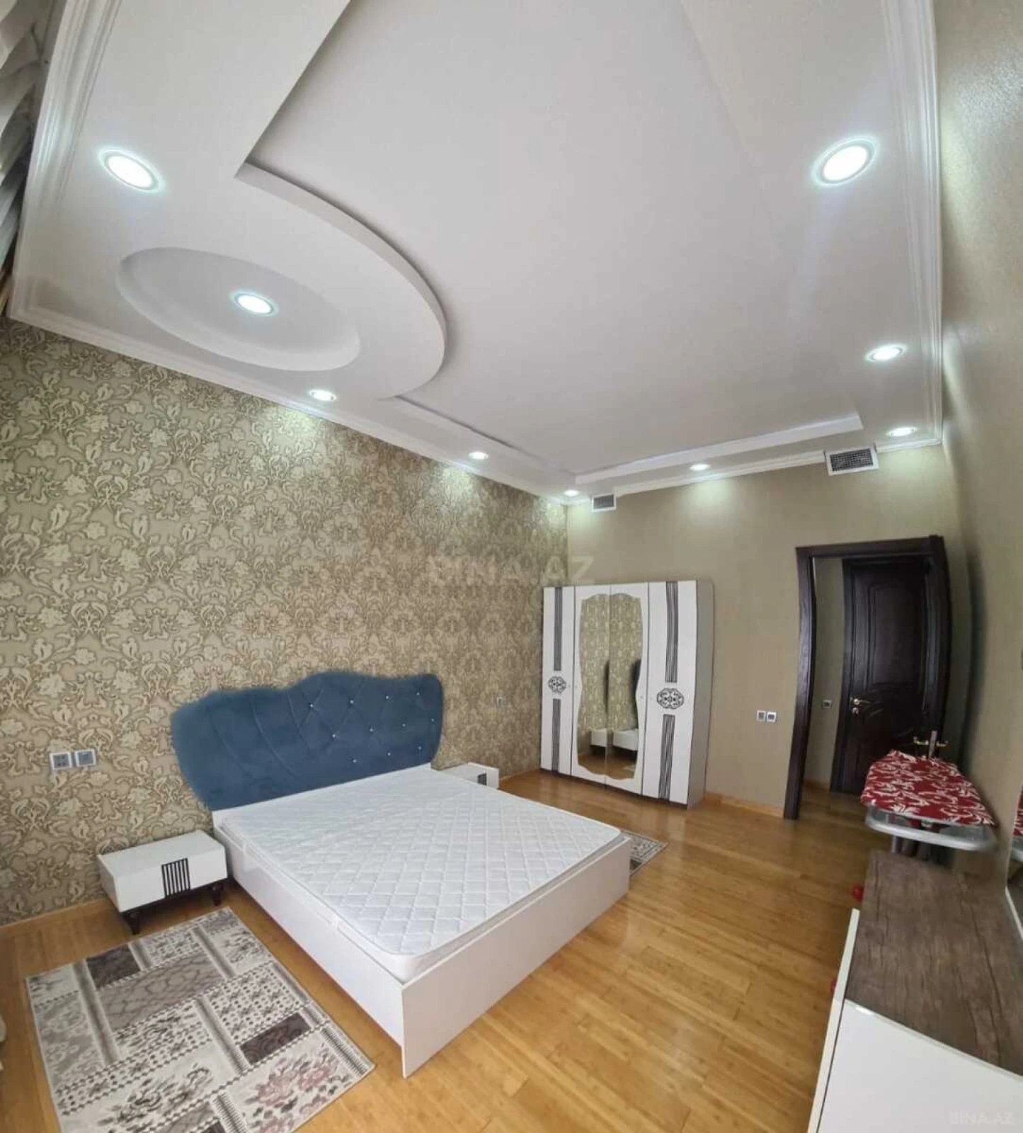 Kirayə verilir 3 otaqlı mənzil 110 m²