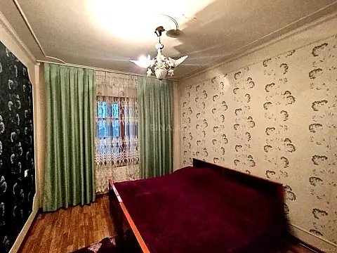 Kirayə verilir 4 otaqlı mənzil 155 m²