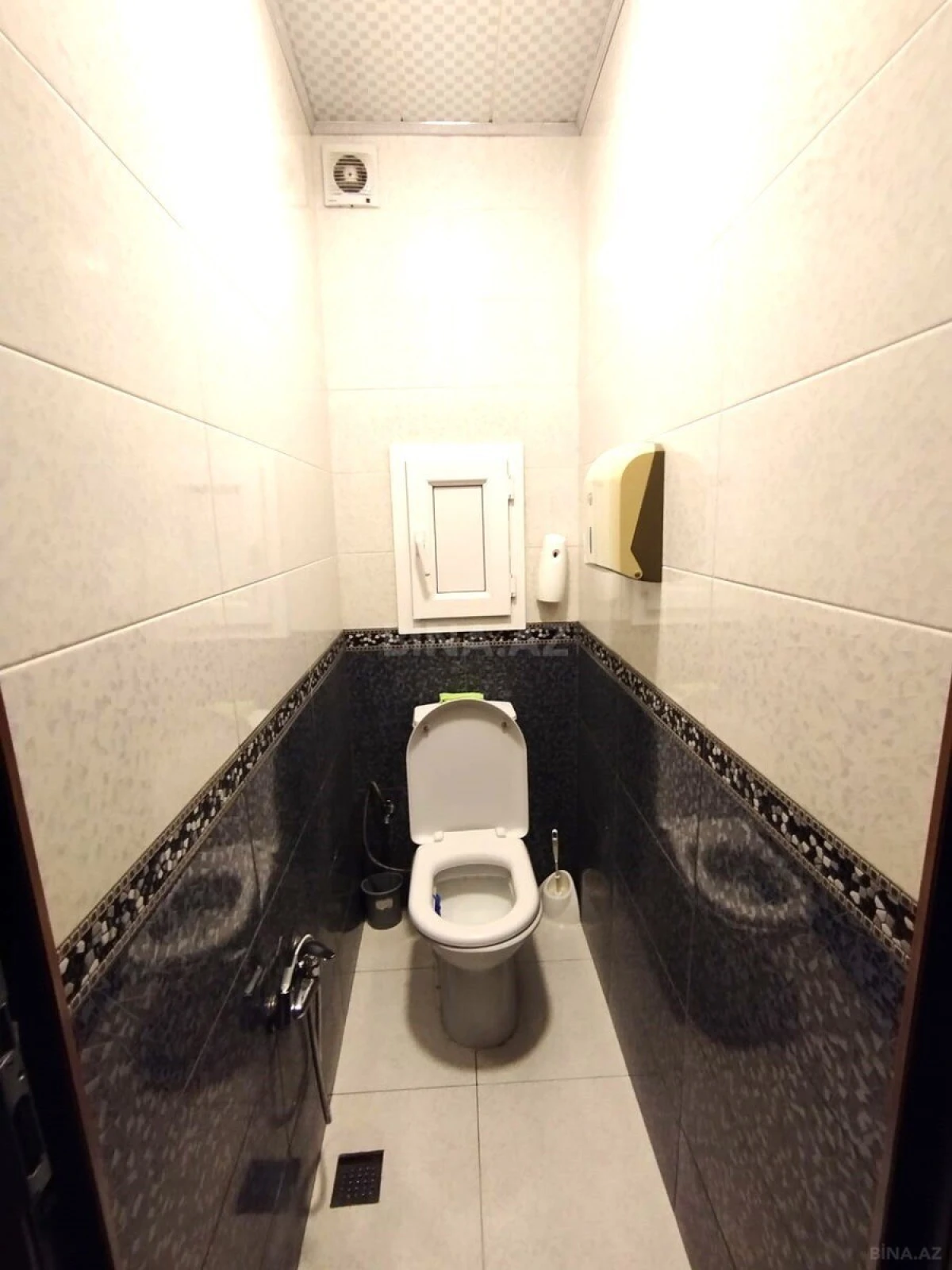 Kirayə verilir 4 otaqlı mənzil 155 m²