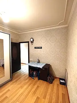 Kirayə verilir 4 otaqlı mənzil 155 m²