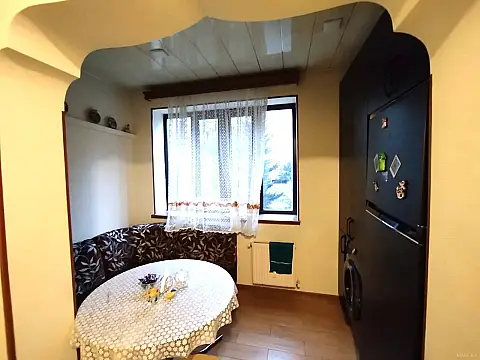 Kirayə verilir 4 otaqlı mənzil 155 m²