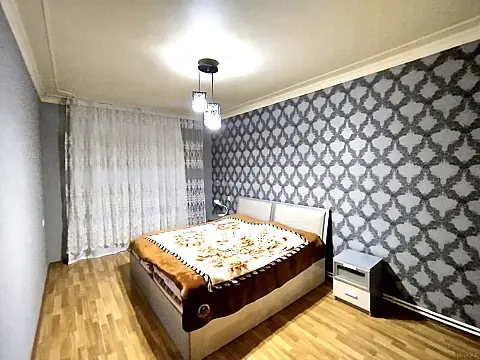 Kirayə verilir 4 otaqlı mənzil 155 m²