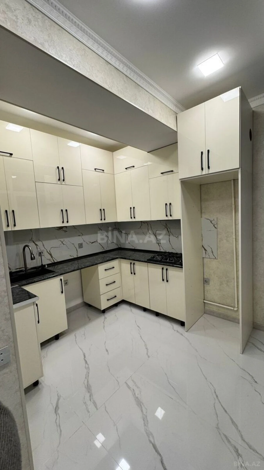 Satılır 3 otaqlı mənzil 85 m²