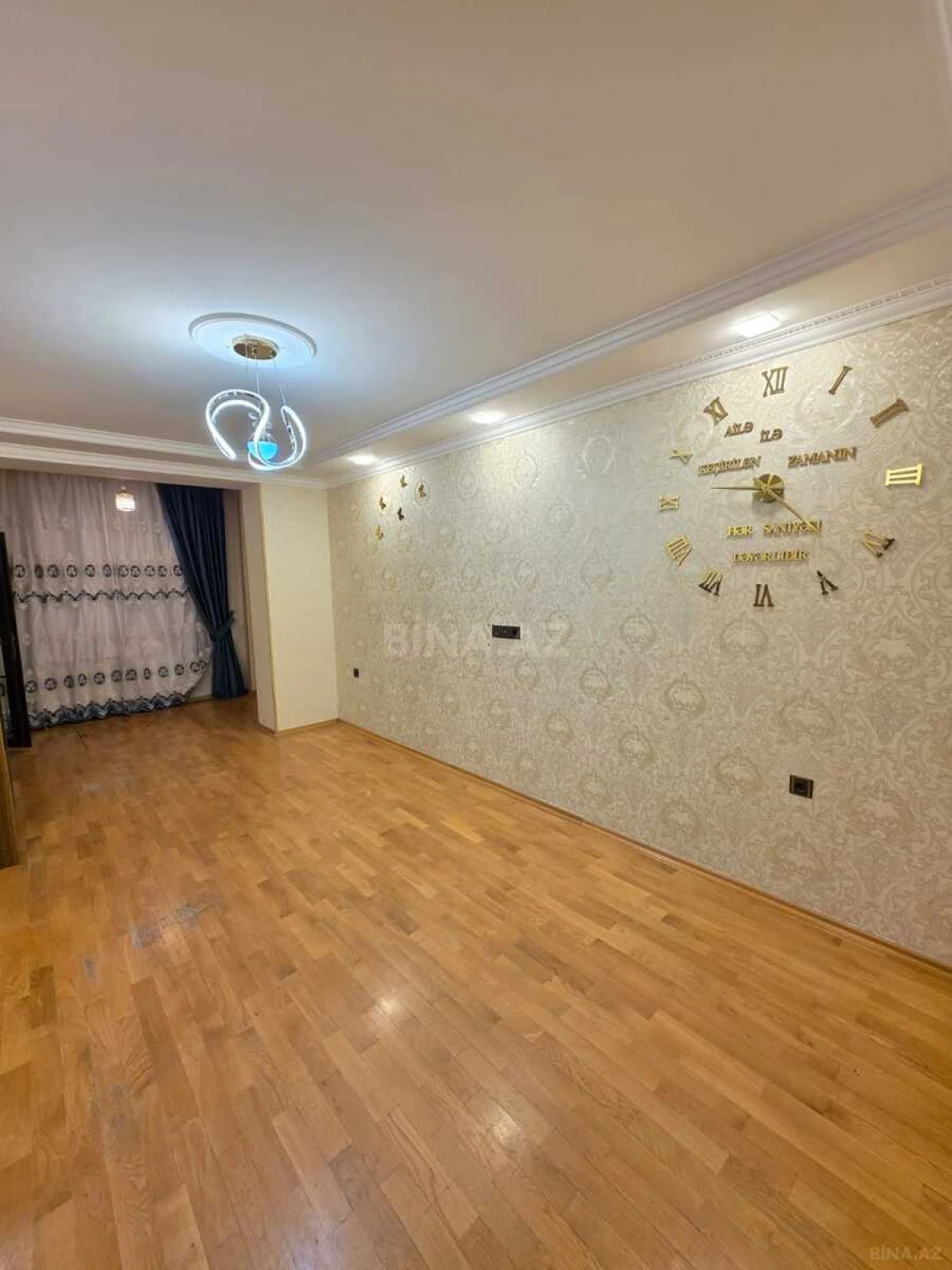 Kirayə verilir 3 otaqlı mənzil 115 m²