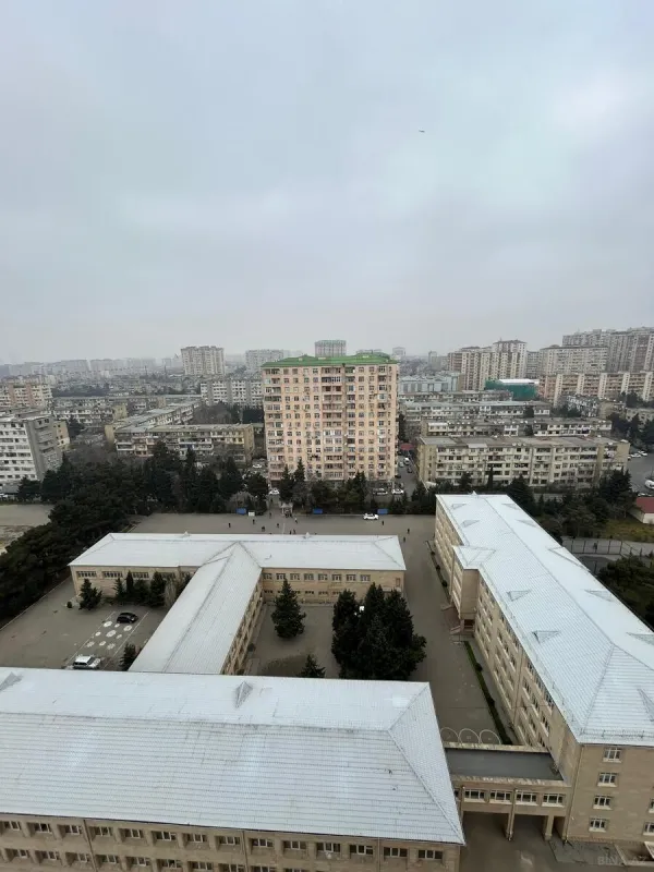 Satılır 3 otaqlı mənzil 120 m²