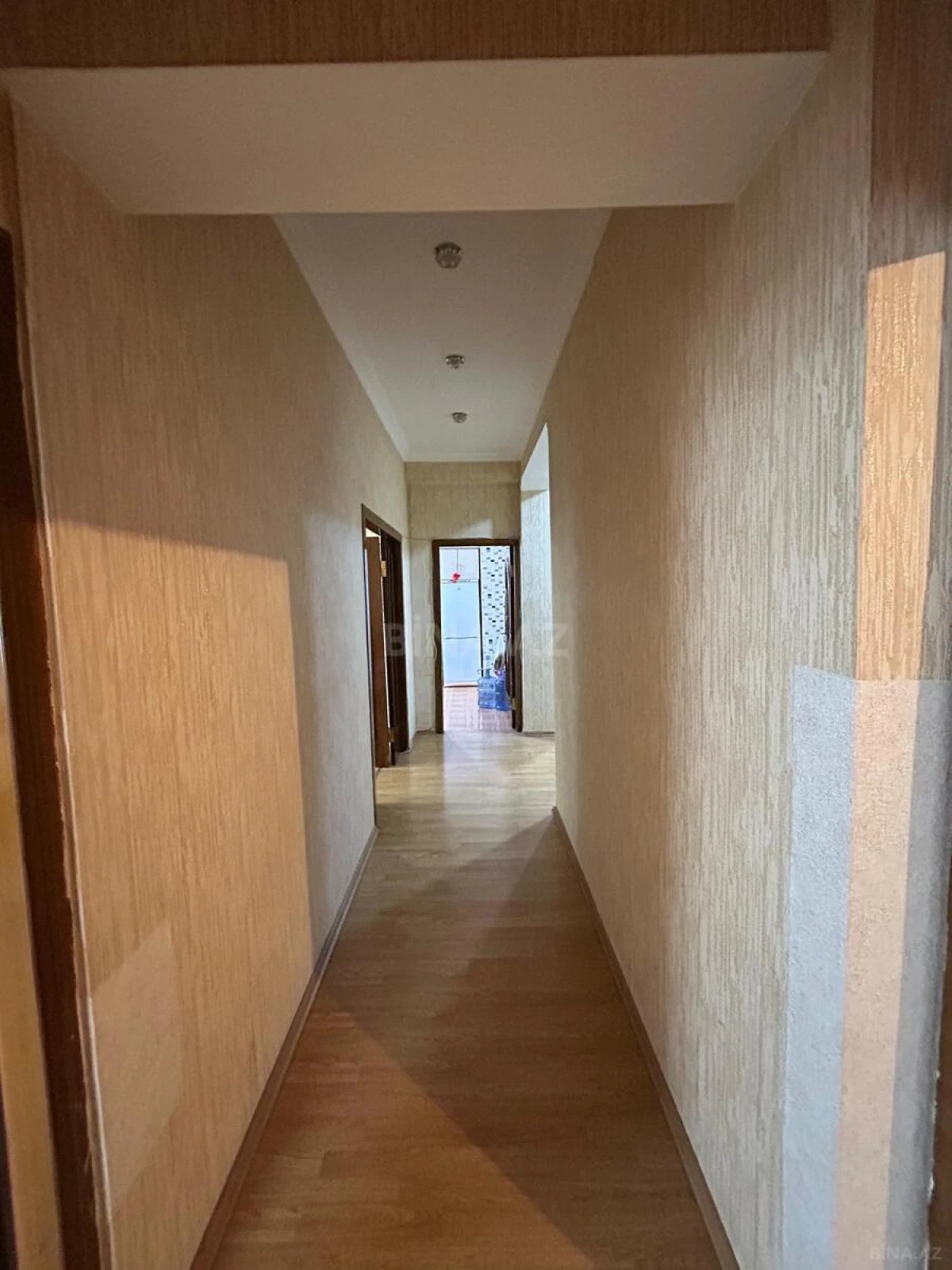 Satılır 3 otaqlı mənzil 120 m²
