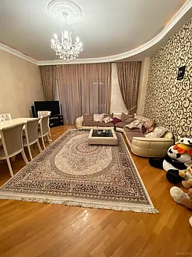 Satılır 3 otaqlı mənzil 141 m²