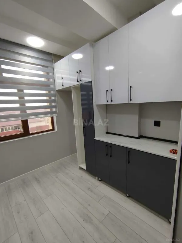 Satılır 3 otaqlı mənzil 97 m²