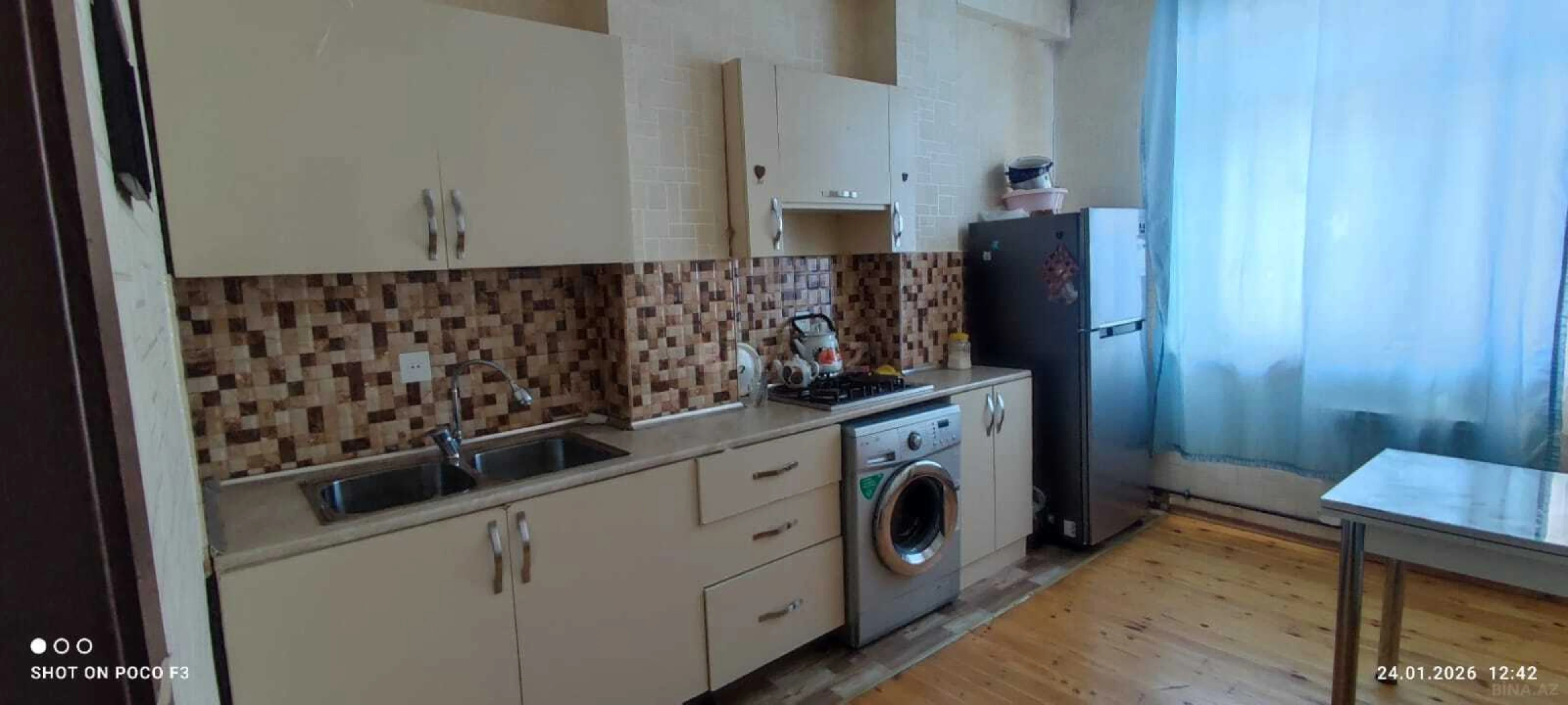 Satılır 2 otaqlı mənzil 74 m²