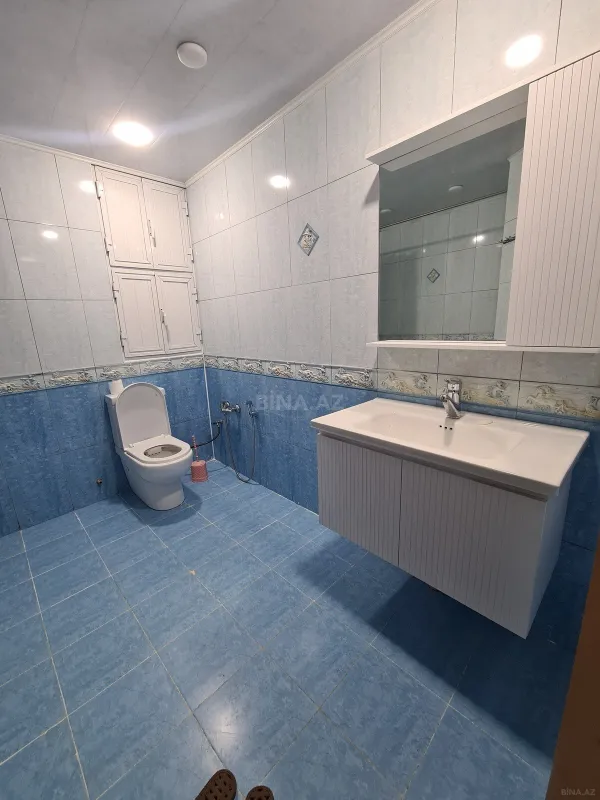 Kirayə verilir 2 otaqlı mənzil 85 m²