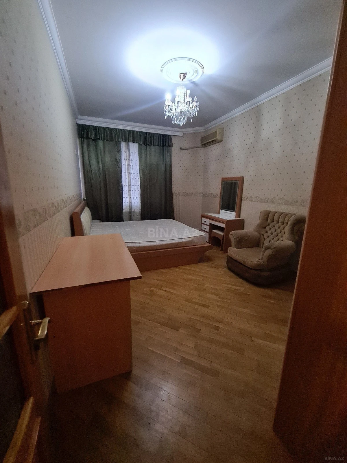 Kirayə verilir 2 otaqlı mənzil 85 m²