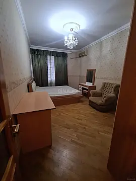 Kirayə verilir 2 otaqlı mənzil 85 m²