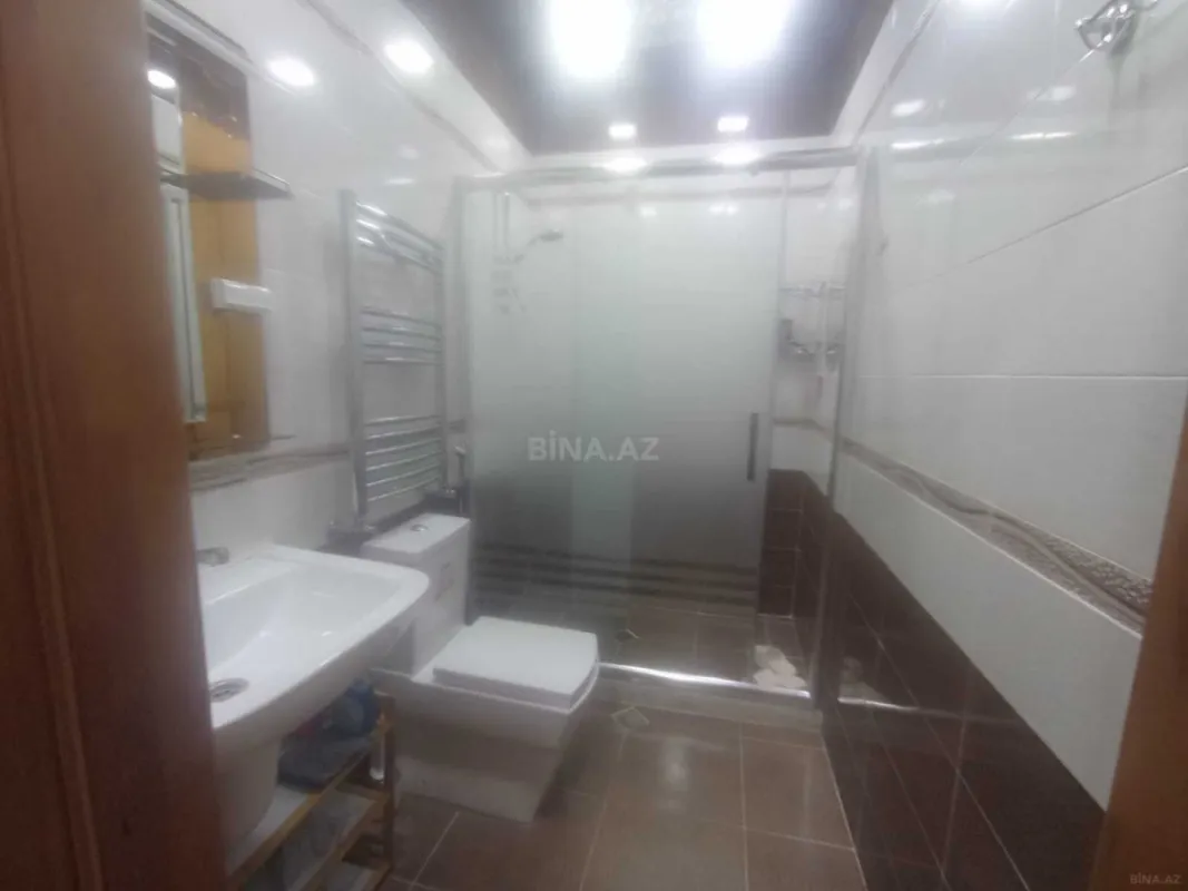 Kirayə verilir 2 otaqlı mənzil 97 m²