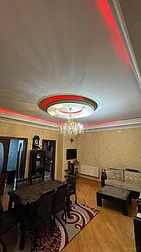 Kirayə verilir 3 otaqlı mənzil 141 m²