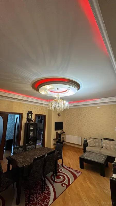 Kirayə verilir 3 otaqlı mənzil 141 m²