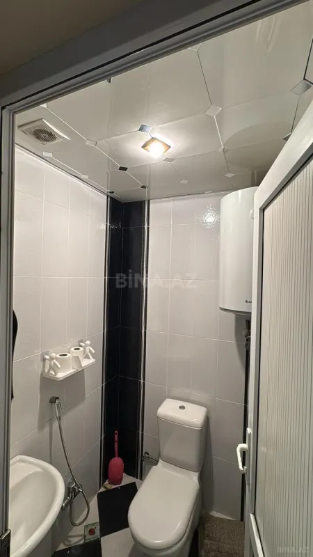 Kirayə verilir 3 otaqlı mənzil 141 m²