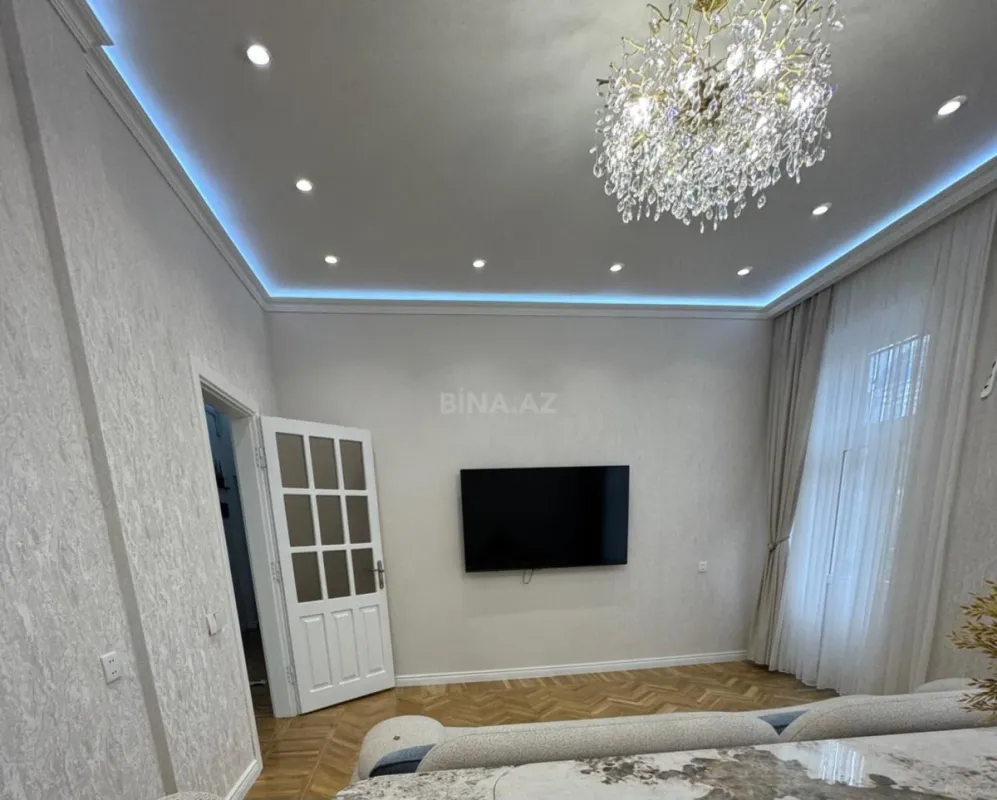 Kirayə verilir 3 otaqlı mənzil 90 m²