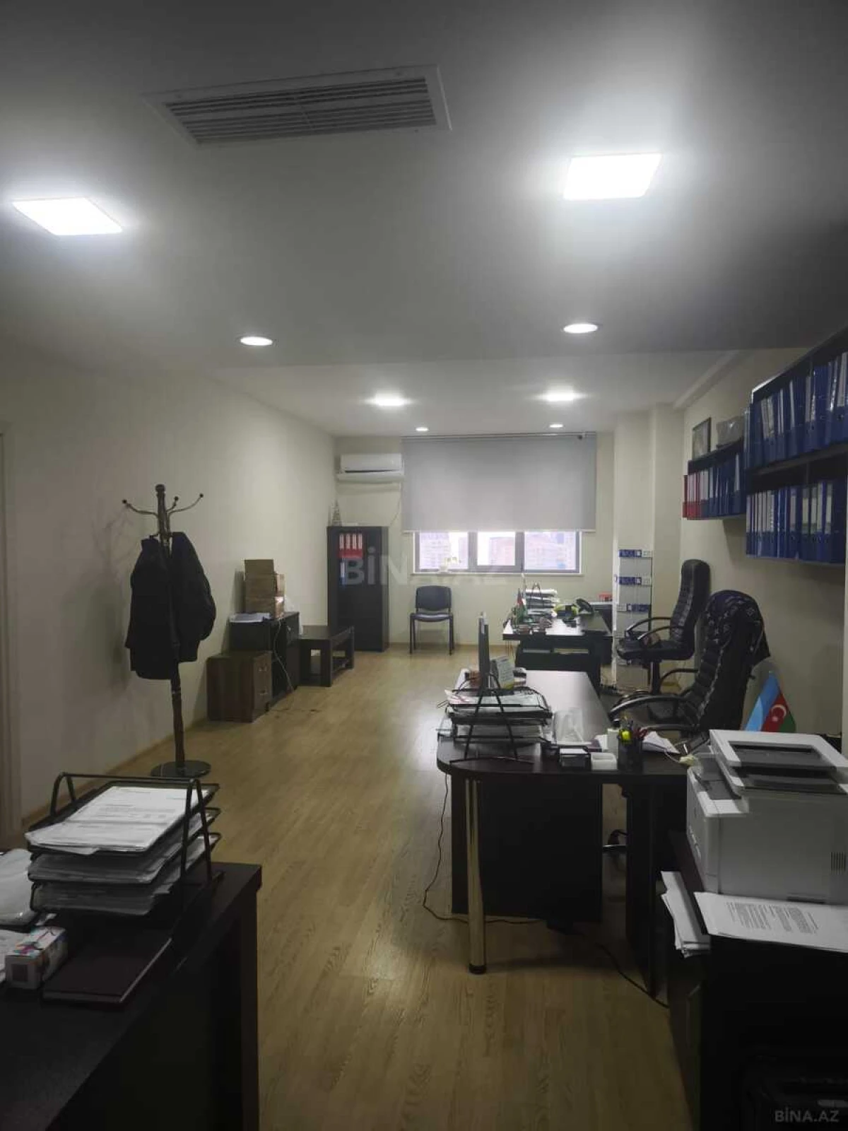 Satılır 7 otaqlı ofis 270.9 m²